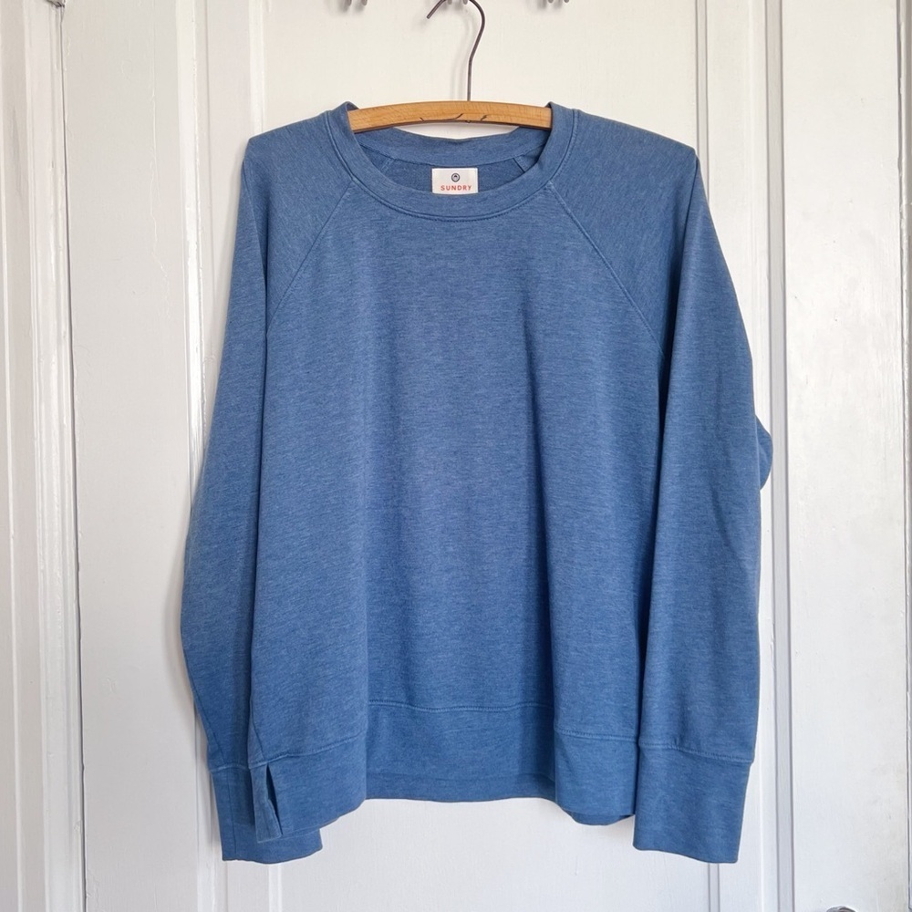 SUNDRY • crew neck pullover lightweight sweatshirt blue split seams side slits